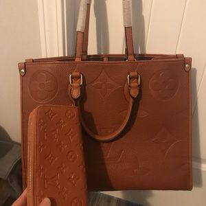 Camel Fashion Tote and Wallet